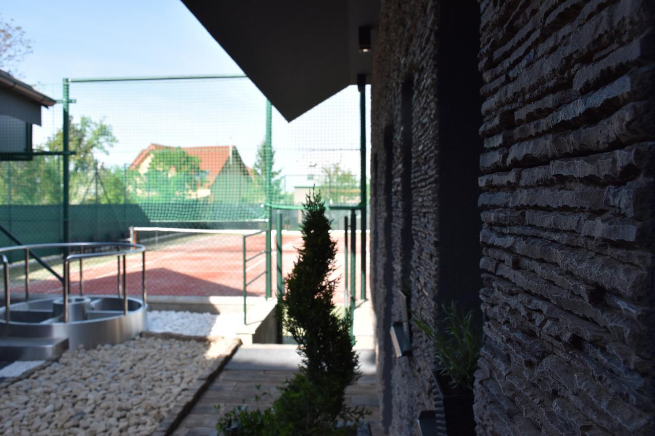 Penzion Vino Hruska Blatnička Kültér fotó